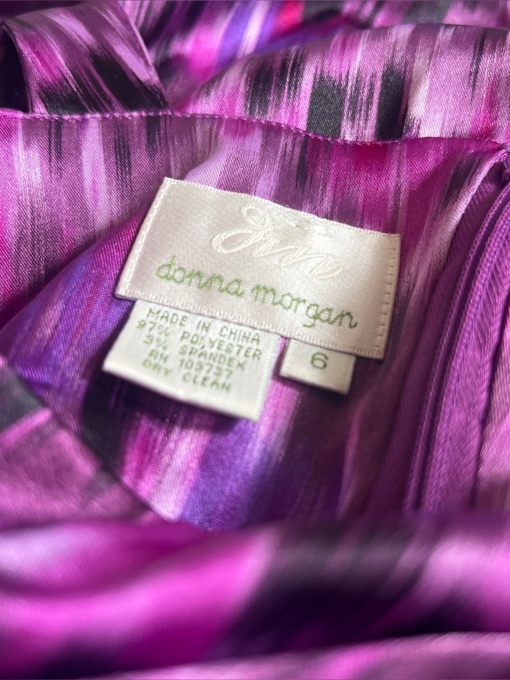 Donna Morgan Dress 6 Purple Abstract Ikat Satin Ruched Cocktail Y2K 2010s Sheath